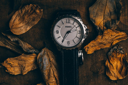 Vintage Watches: Embracing the Charm of the Past - Kataphrakt