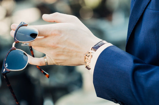 What Your Watch Says About You: A Style Guide - Kataphrakt